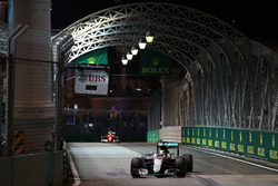Lewis Hamilton, Mercedes AMG F1 W07 Hybrid