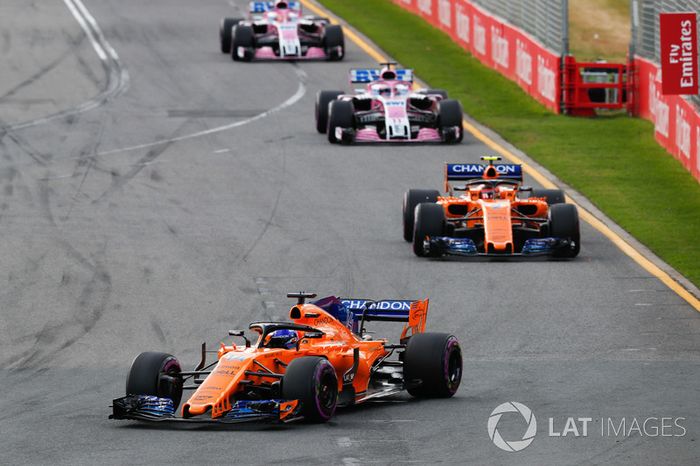 Fernando Alonso, McLaren MCL33 Renault, Stoffel Vandoorne, McLaren MCL33 Renault, Sergio Perez, Force India VJM11 Mercedes, y Esteban Ocon, Force India VJM11 Mercedes