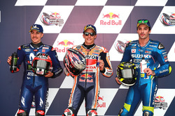 Топ-3 після кваліфікації: друге місце Маверік Віньялес, Yamaha Factory Racing, володар поул-позиції Марк Маркес, Repsol Honda Team, третє місце Андреа Янноне, Team Suzuki MotoGP