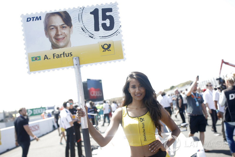 Grid girl of Augusto Farfus, BMW Team RMG