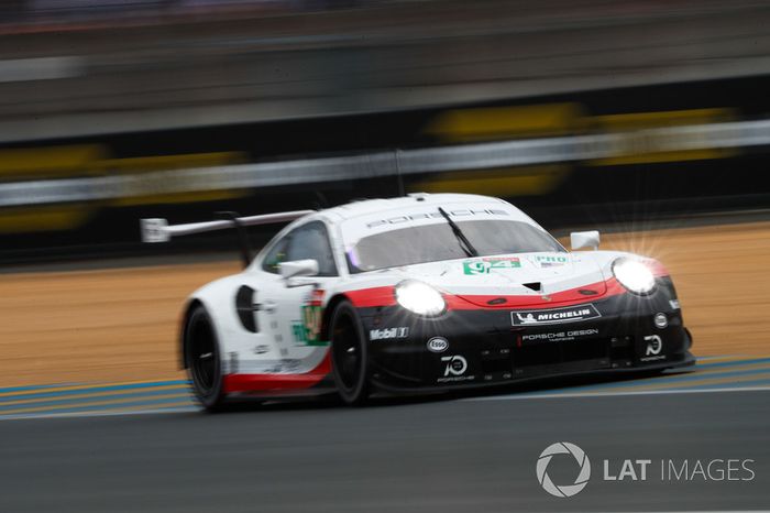 #94 Porsche GT Team Porsche 911 RSR: Romain Dumas, Timo Bernhard, Sven Müller