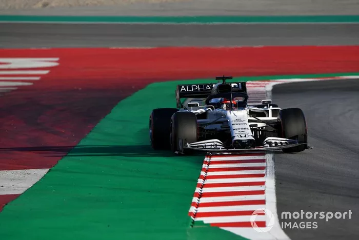 14ºPierre Gasly, AlphaTauri AT01: 1:17.066  (con neumáticos C5 en la semana 2)