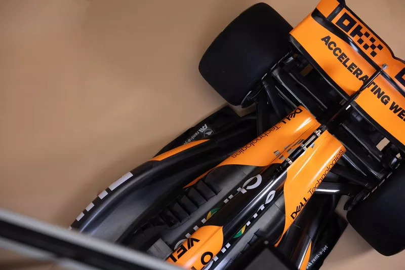 Dettaglio McLaren MCL38