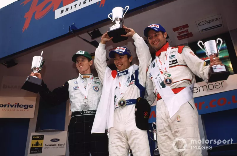 佐藤琢磨:2001年イギリスF3/スクラストン