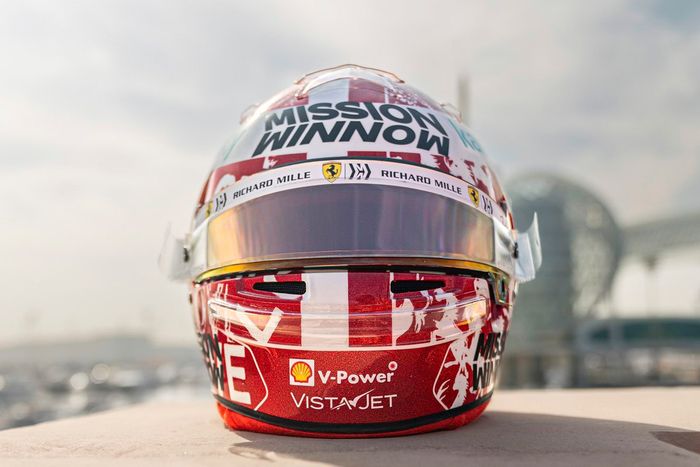 Casco de Charles Leclerc, Ferrari