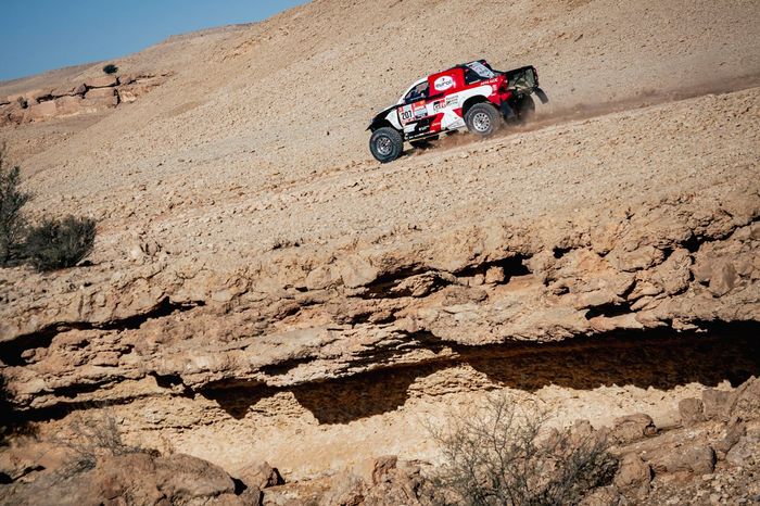 #207 Toyota Gazoo Racing Toyota: Giniel De Villiers, Dennis Murphy