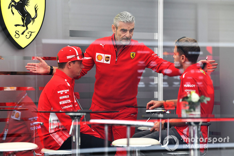 Руководитель Ferrari Маурицио Арривабене, гонщики команды Кими Райкконен и Себастьян Феттель