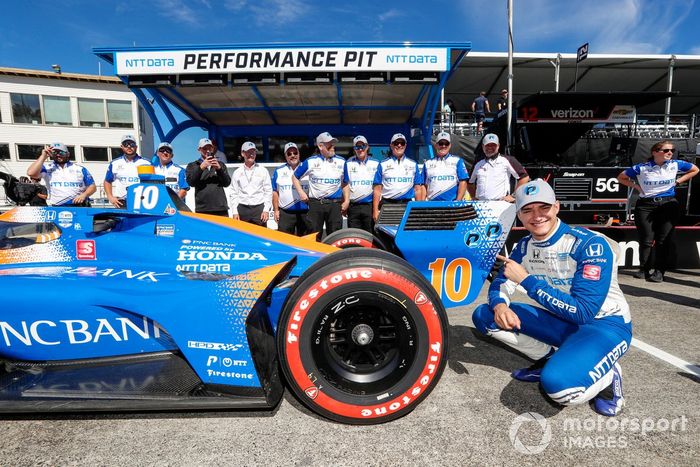 Ganador de la pole Alex Palou, Chip Ganassi Racing Honda
