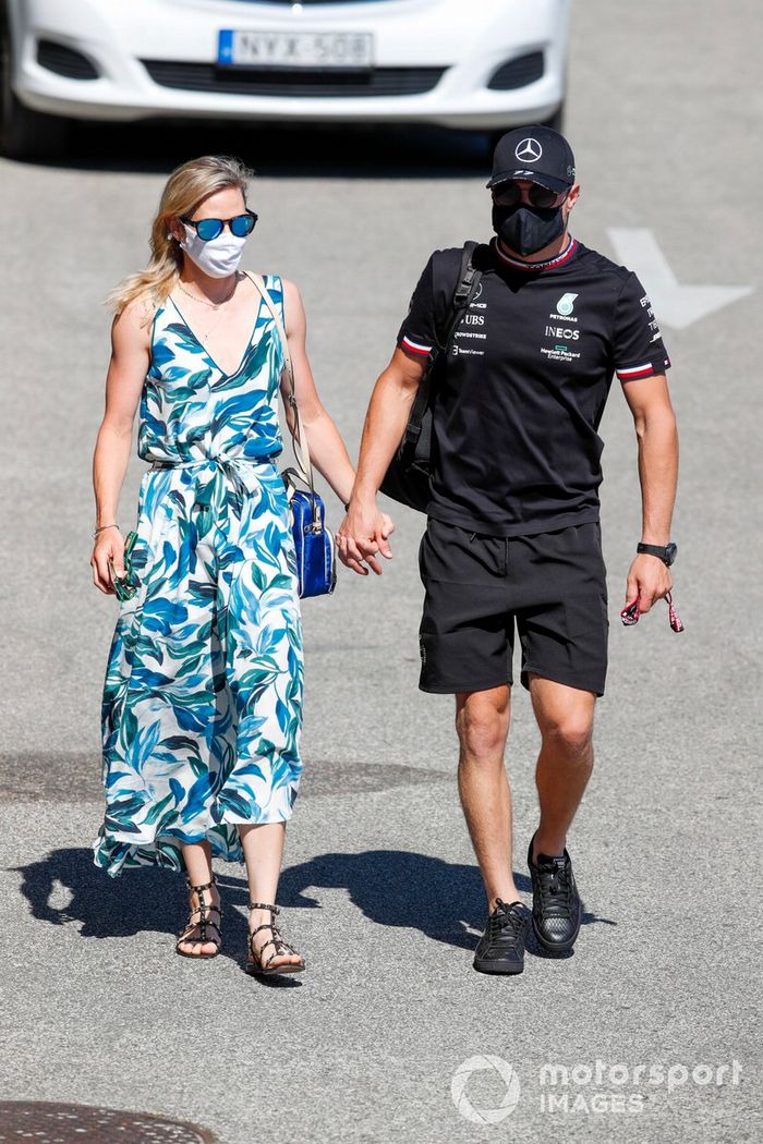 Tiffany Cromwell y Valtteri Bottas, Mercedes 