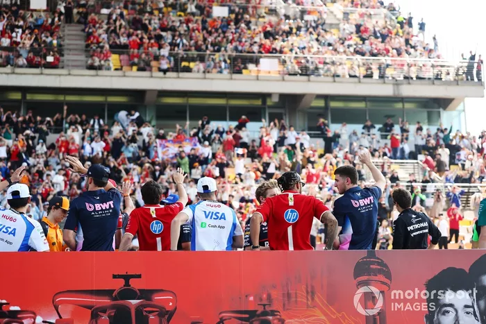 تشارلز لوكليرك، فيراري، لويس هاميلتون، فيراري، بيير غاسلي، ألبين، جاك دوهان، ألبين، إيزاك هاجار، فريق RB F1، يوكي تسونودا، فريق RB F1