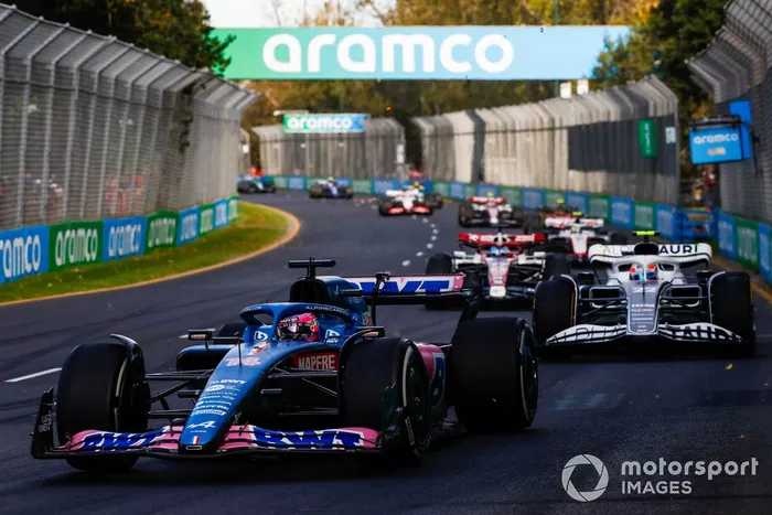 Fernando Alonso, Alpine A522, Yuki Tsunoda, AlphaTauri AT03, Valtteri Bottas, Alfa Romeo C42