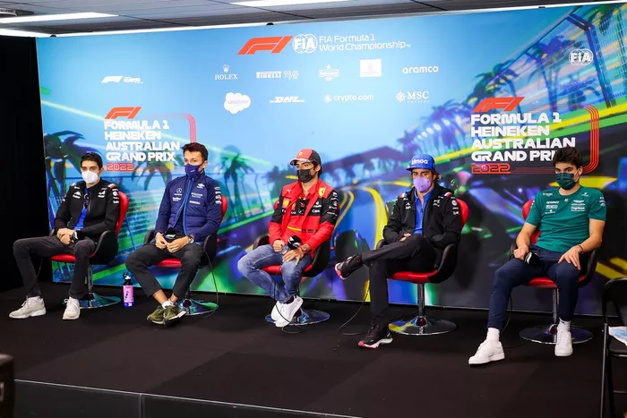 Esteban Ocon, Alpine F1 Team, Alex Albon, Williams Racing, Carlos Sainz Jr., Ferrari, Fernando Alonso, Alpine F1 Team, Lance Stroll, Aston Martin 