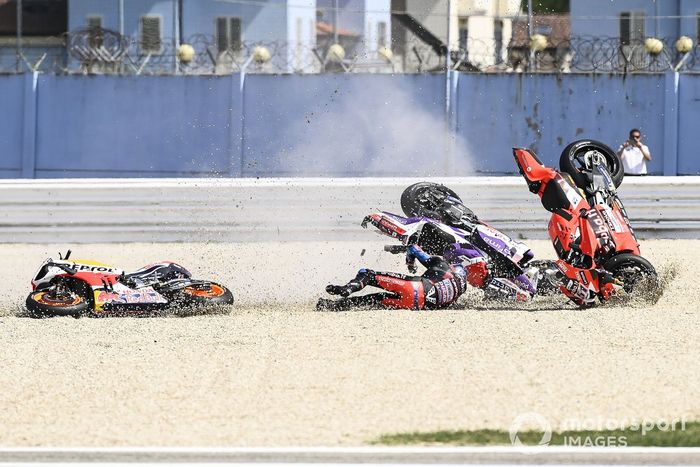 Caída de Michele Pirro, Ducati Team