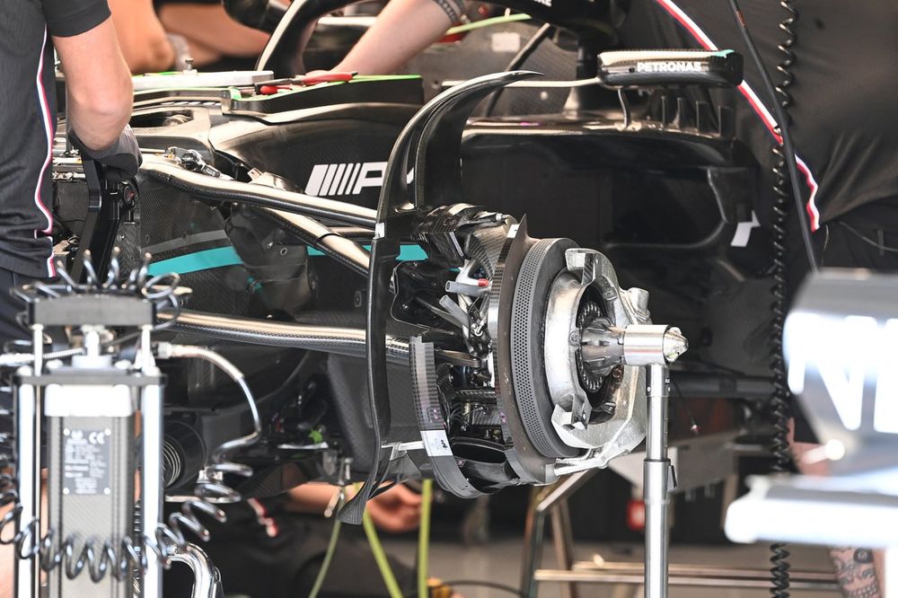 Mercedes F1 W14 Freno delantero 