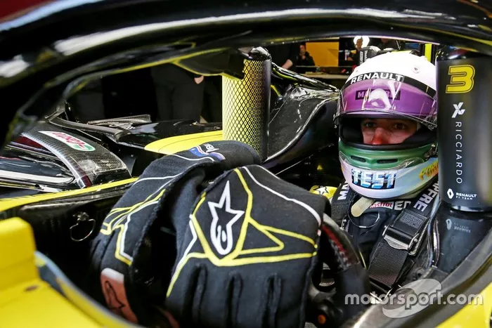 Casco de pruebas de Daniel Ricciardo, Renault F1 Team