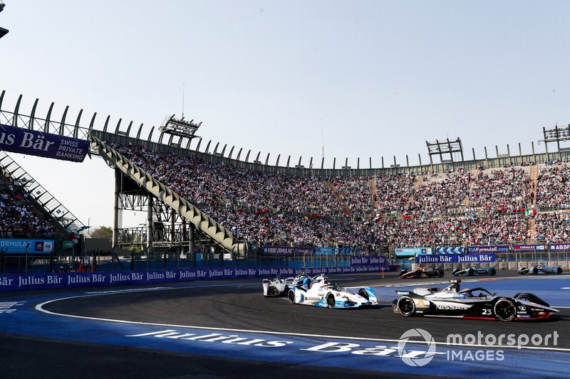 Sébastien Buemi, Nissan e.Dam, Nissan IMO1 leads Antonio Felix da Costa, BMW I Andretti Motorsports, BMW iFE.18 and Felipe Massa, Venturi Formula E, Venturi VFE05