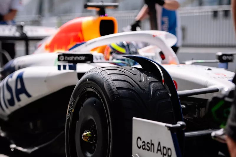 Isack Hadjar, Racing Bulls, essais Pirelli Monza
