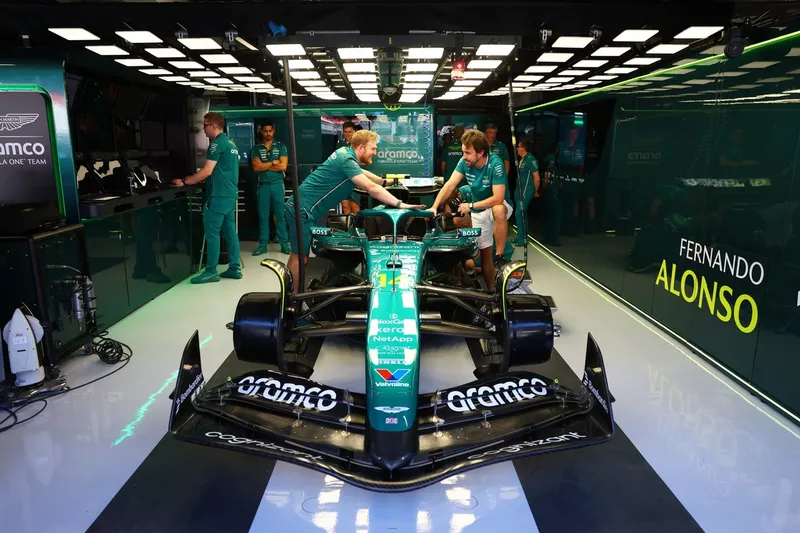 Fernando Alonso, Aston Martin Racing