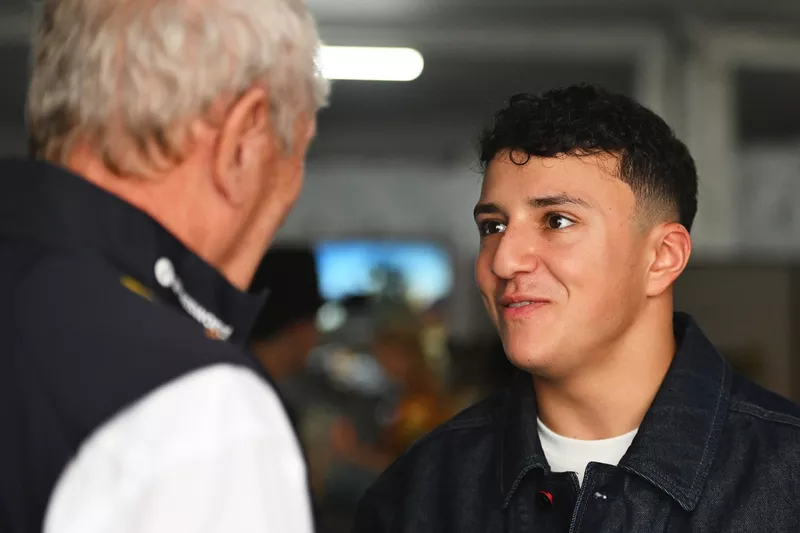 Isack Hadjar, Racing Bulls Team, Helmut Marko, Red Bull Racing