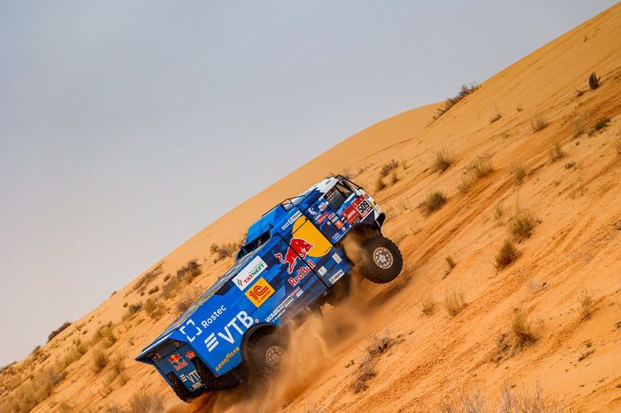 #509 Kamaz - Master: Airat Mardeev, Dmitriy Svistunov, Akhmet Galiautdinov