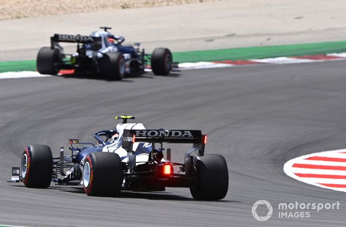 Yuki Tsunoda, AlphaTauri AT02, Pierre Gasly, AlphaTauri AT02