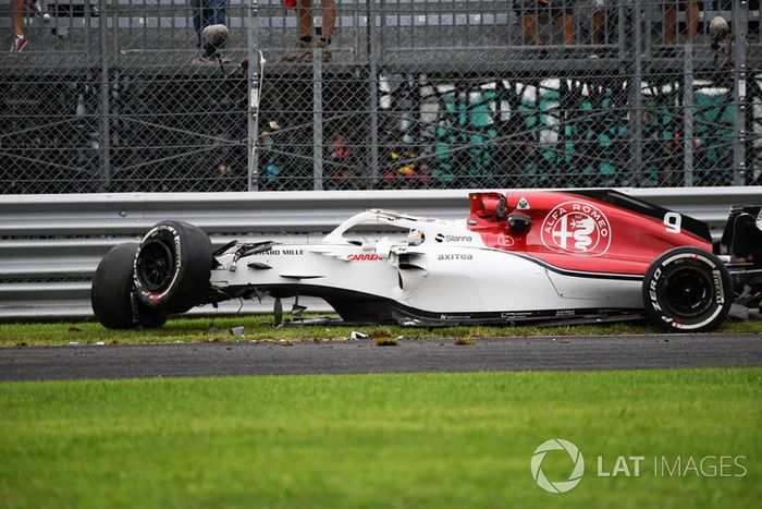 Choque de Marcus Ericsson, Sauber C37 