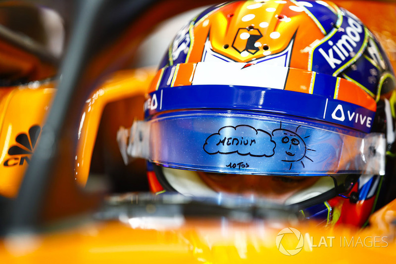 Lando Norris, McLaren, dans le cockpit