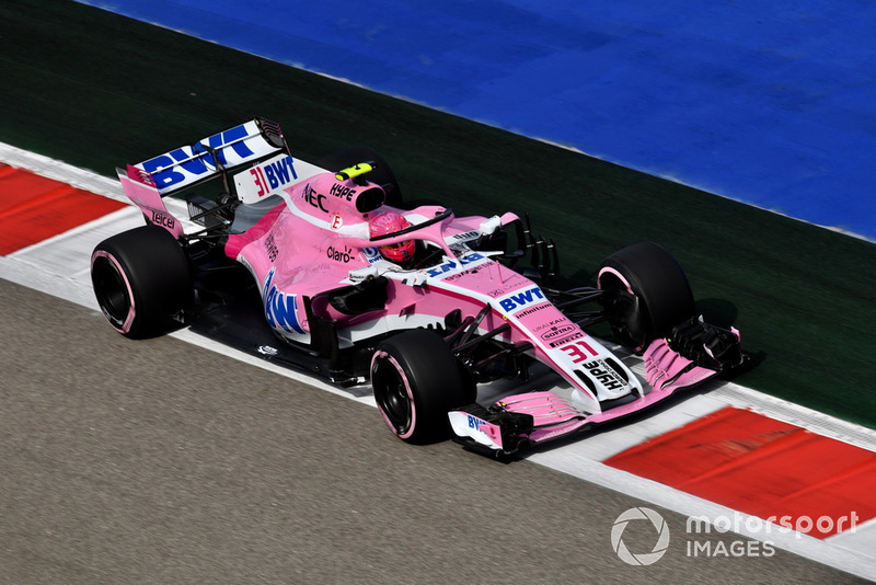 6: Естебан Окон, Racing Point Force India VJM11, 1'33.413