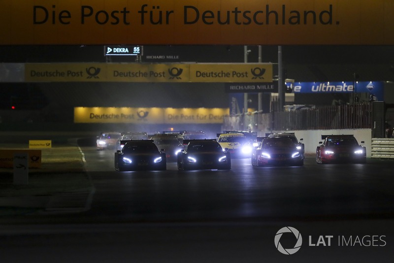 Старт гонки: лидирует Пол ди Реста, HWA Team, Mercedes-AMG C63 DTM