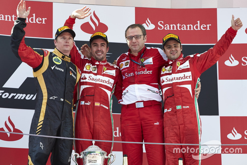 Podio: segundo puesto Kimi Raikkonen, Lotus F1, ganador de la carrera Fernando Alonso, Ferrari, Stefano Domenicali, jefe de equipo, Ferrari, tercer puesto Felipe Massa, Ferrari