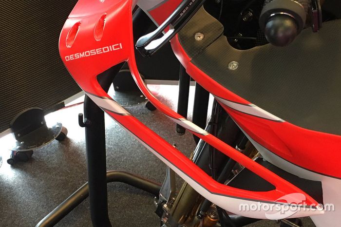 Nuevo carenado con alas de Ducati