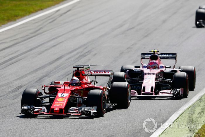 Sebastian Vettel, Ferrari SF70H, Esteban Ocon, Force India F1 VJM10