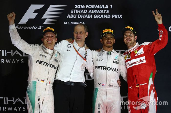El día de la consagración y despedida de Nico Rosberg en Abu Dabi 2016. El alemán ha sido el tercero más ganador de esta década con 23 victorias, solo superado por Hamilton y Vettel.