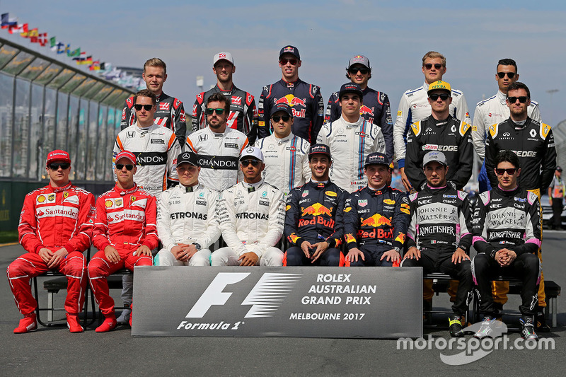 Foto de grupo de pilotos F1 2017