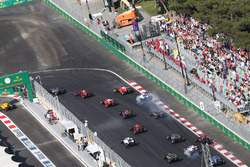 Nico Rosberg, Mercedes AMG F1 W07 Hybrid vooraan bij de start