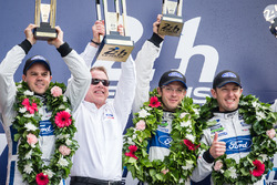 LMGT Pro podium: class winners #68 Ford Chip Ganassi Racing Ford GT: Joey Hand, Dirk Müller, Sébastien Bourdais with Ford Motor Company executive chairman Bill Ford Jr.