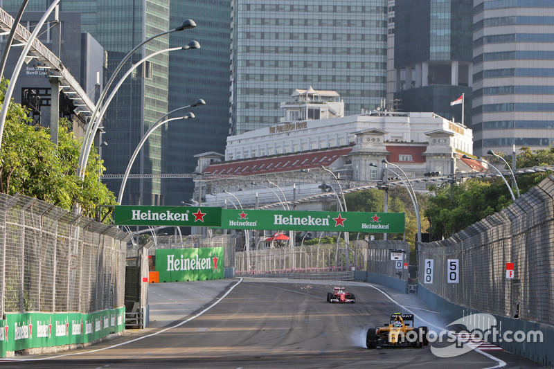 Jolyon Palmer, Renault Sport F1 Team RS16 va al bloccaggio in frenata