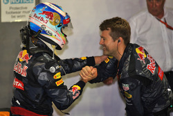 Daniel Ricciardo, Red Bull Racing celebra su segundo puesto en parc ferme