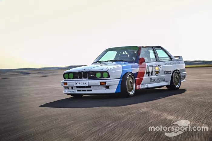 BMW M3 DTM E30