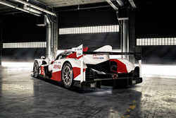 Презентация машины Toyota TS050 Hybrid на 2016 год
