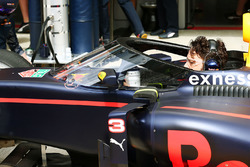 Red Bull Racing RB12 con el AeroScreen