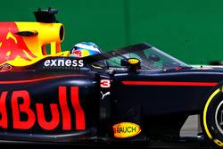 Daniel Ricciardo, Red Bull Racing RB12 with the aeroscreen