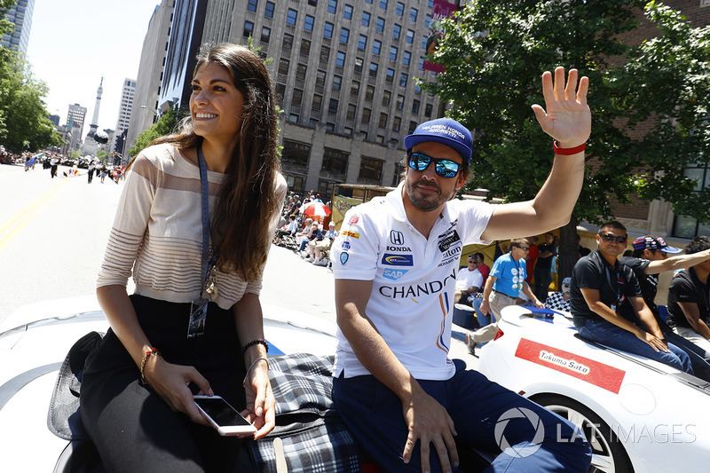 Fernando Alonso, Andretti Autosport Honda met vriendin Linda Morselli