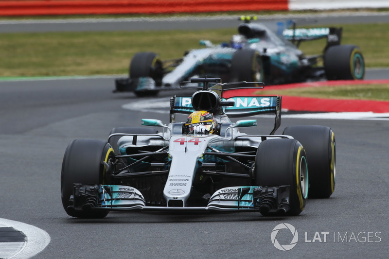 Lewis Hamilton, Mercedes AMG F1 W08, Valtteri Bottas, Mercedes AMG F1 W08