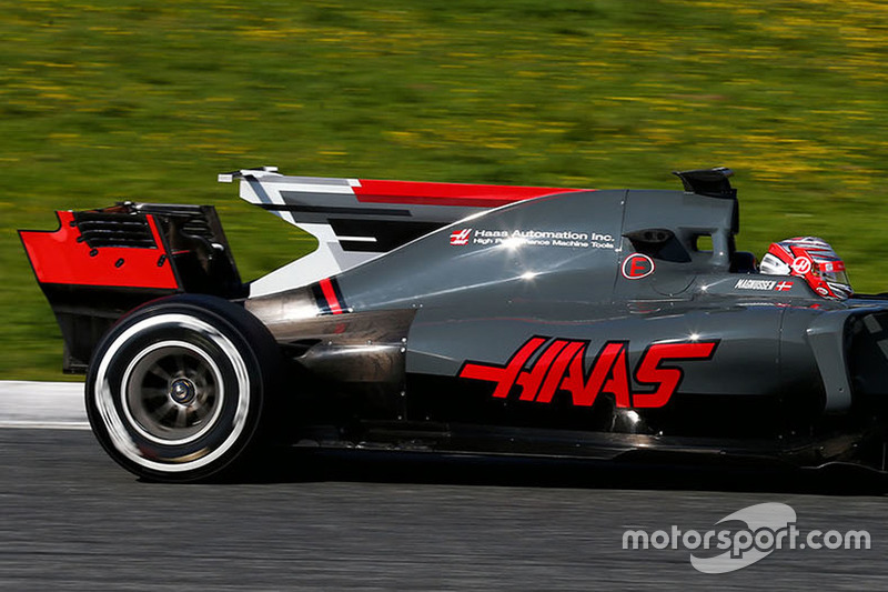 Kevin Magnussen, Haas VF-17 F1 Team