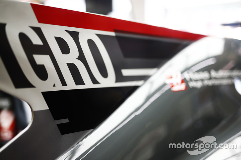 Прізвище Ромена Грожана на боліді Haas F1 Team