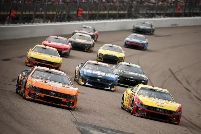 Chris Buescher, RFK Racing, Joey Logano, Team Penske