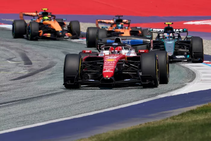 Andrea Kimi Antonelli, Mercedes, Charles Leclerc, Ferrari