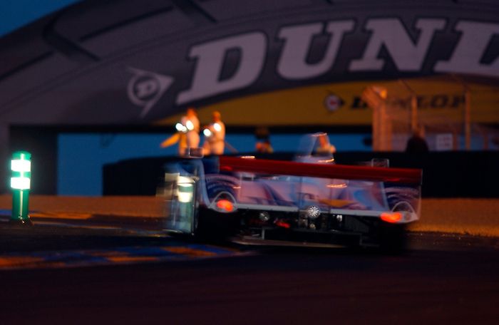 Rear night action at the Dunlop bridge