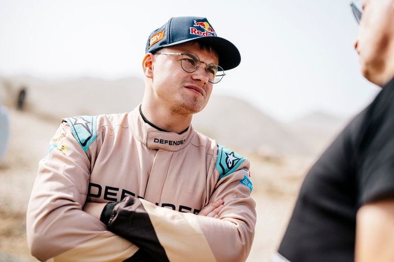 #502 Defender Rally, Defender D7X-R: Rokas Baciuska, Oriol Vidal